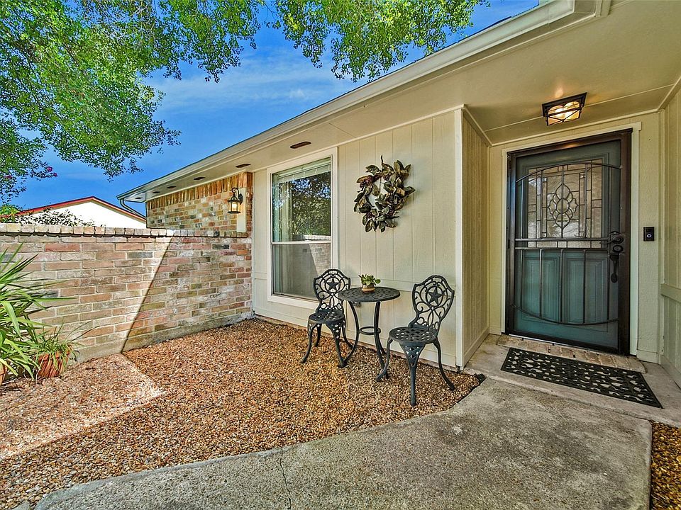 15611 Alta Mesa Dr, Houston, TX 77083 | MLS #87899356 | Zillow