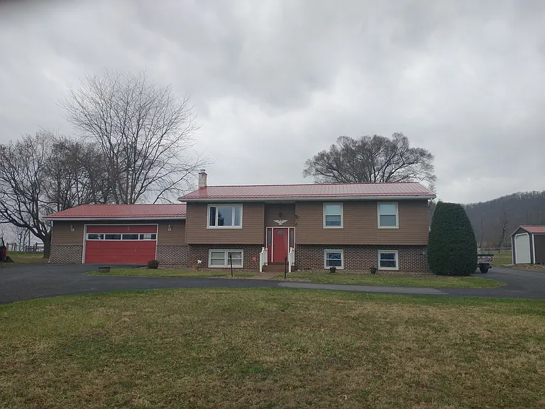 360 N Fillmore Rd — Photo 3