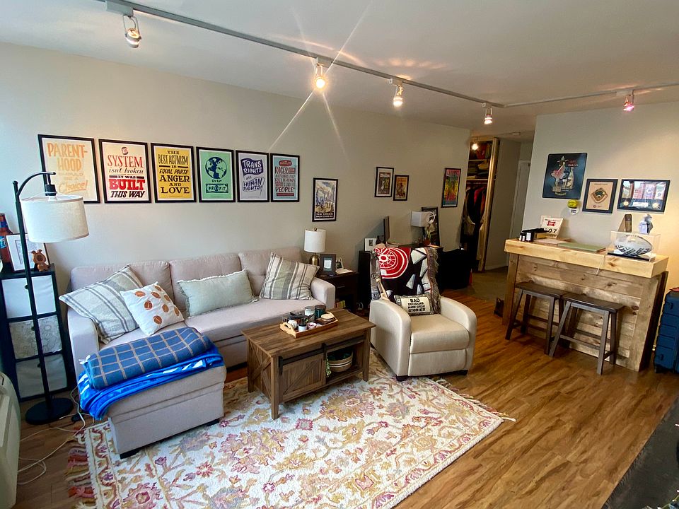 1st image of 4250 N Marine Dr APT 2333