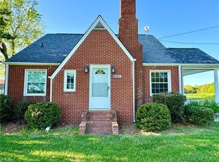 1485 Pratt Rd, Ararat, NC 27007