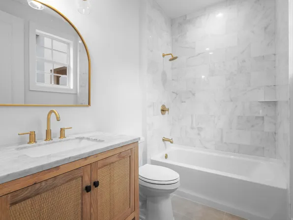 1423 E Barlow Court E, Palm Beach Gardens, FL 33410