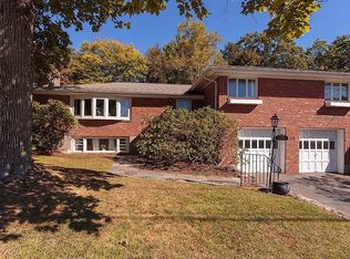 53 Bacon St, Winchester, MA 01890