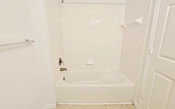 5th image of 2219 San Vittorino Cir Unit 106-1