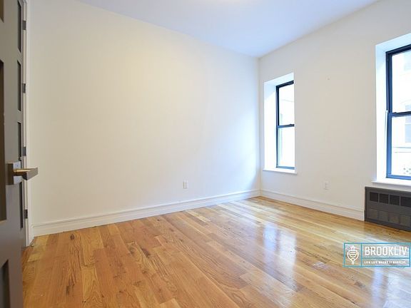 3rd image of 1030 Carroll St APT 2E
