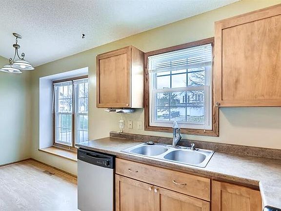 5th image of 4902 Arrowood Ln N