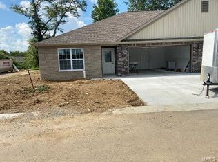 534 Windsor Ln, Farmington, MO 63640