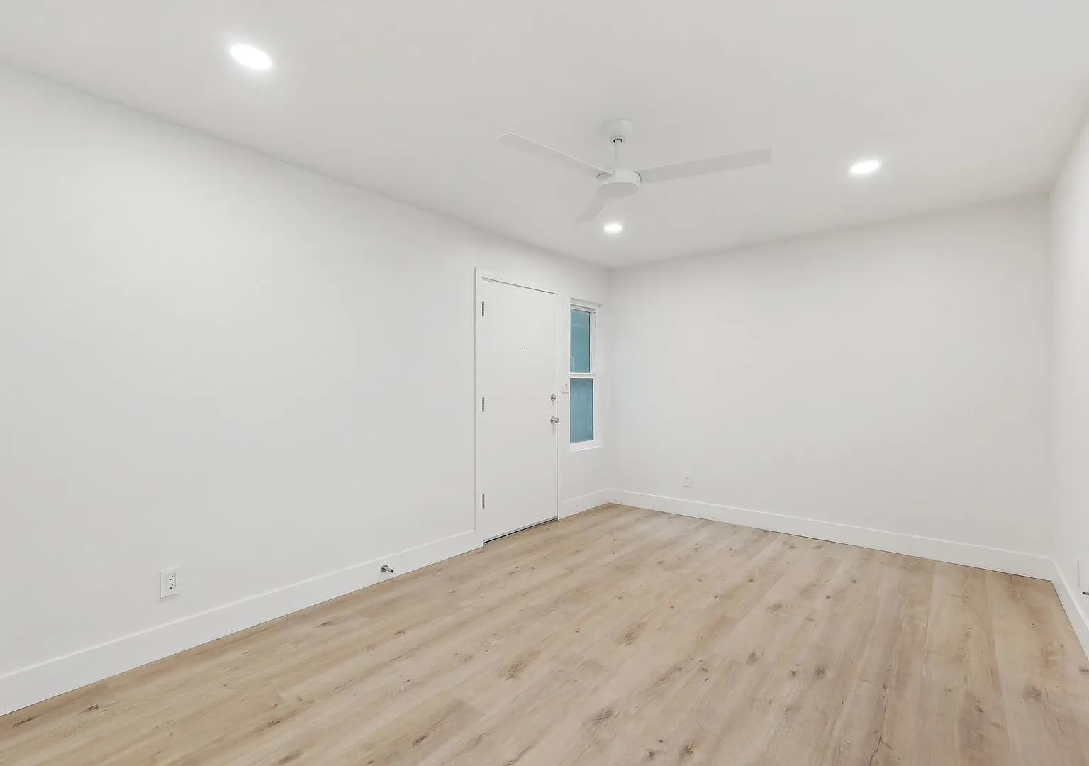 Muir Place — Photo 4