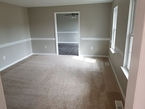 4th image of 5600 Oregon Oak Pl