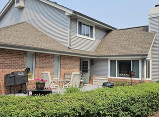 13544 W Fountain Ct, New Berlin, WI 53151
