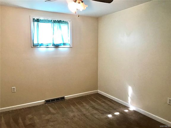 4th image of 9061 Southwestern Blvd