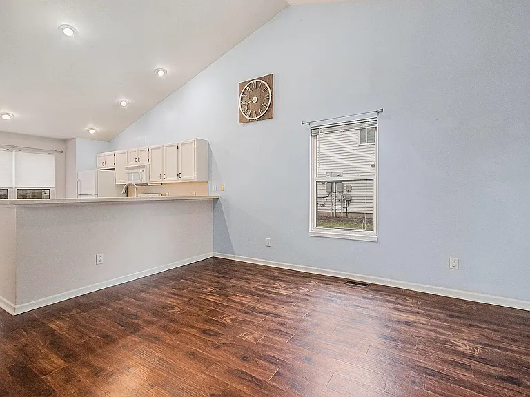 13311 Wurtsboro Dr — Photo 3