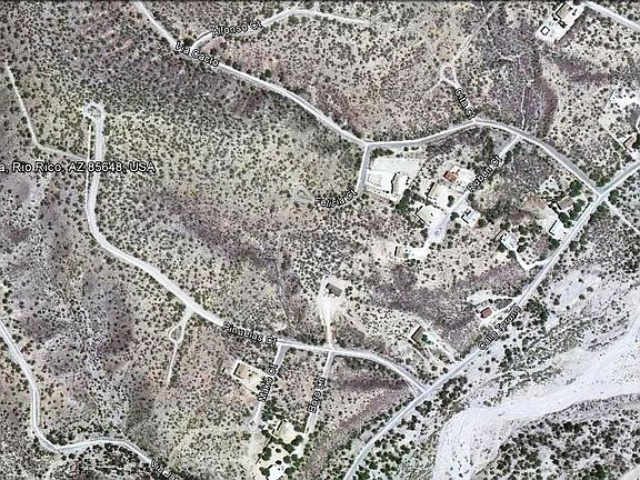 1122 Jacarando Roads