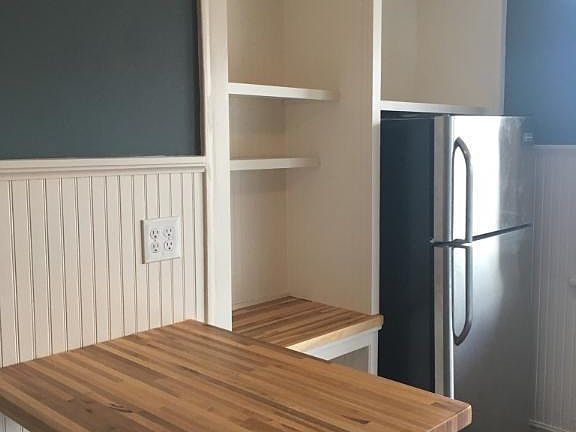 4th image of 2642 W Winnemac Ave #1