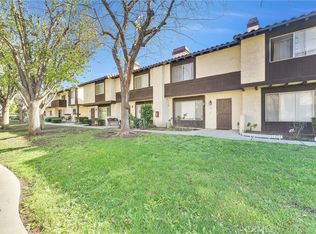 1077 Santo Antonio Dr APT 15, Colton, CA 92324