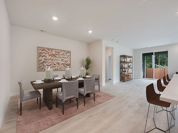 Virtually Staged Dining