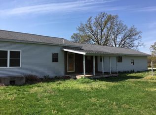 9440 Goldfinch Rd, Neosho, MO 64850