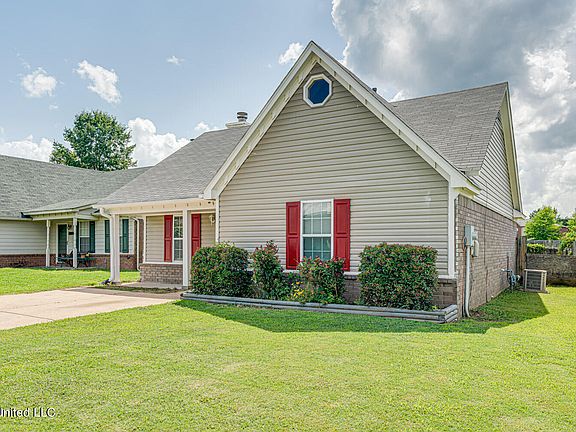 3rd image of 7041 Foxhall Dr