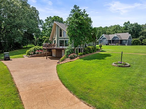 4th image of 46 Willow Dr