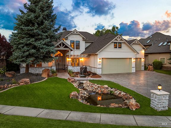3rd image of 1222 S Lake Pointe Way