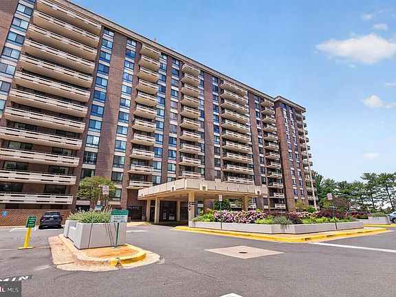 2nd image of 1808 Old Meadow Rd APT 509
