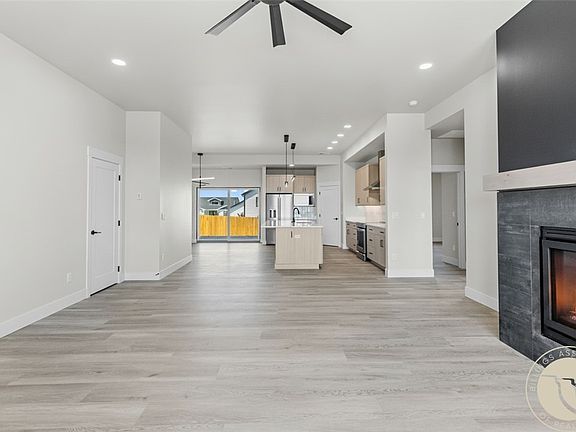4th image of 2184 Greenbriar Rd