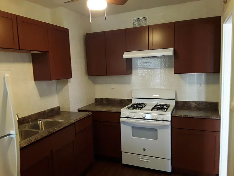 2621 E Douglas Ave — Photo 8