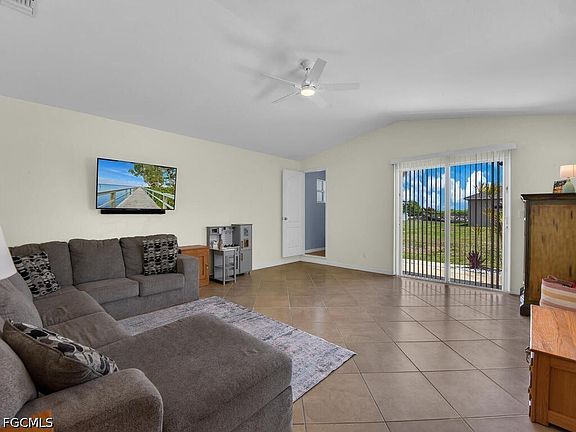 5th image of 1135 NE 2nd Pl