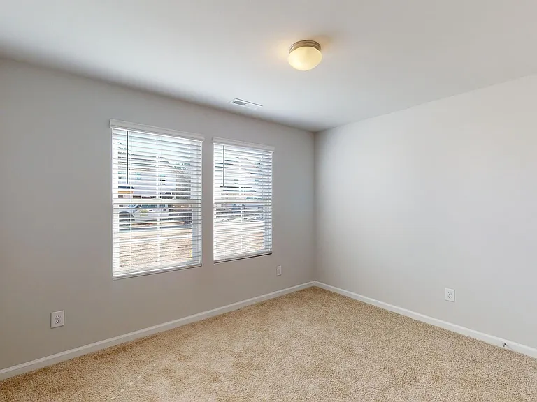 129 Maple Tree Ln — Photo 14