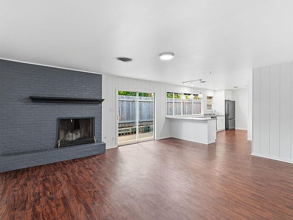 3rd image of 6108 Cherrylawn Cir