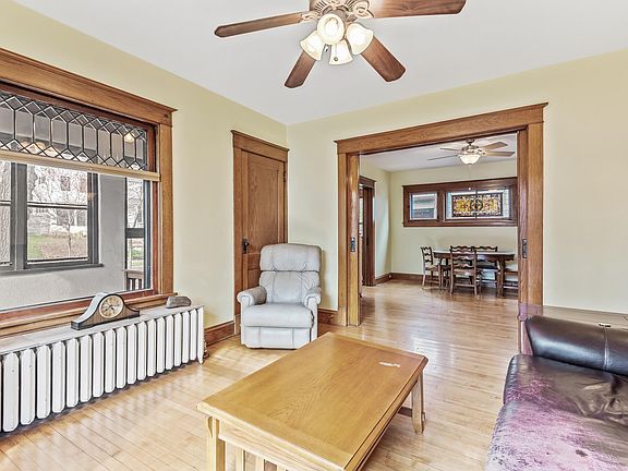 5th image of 127 Seymour Ave SE