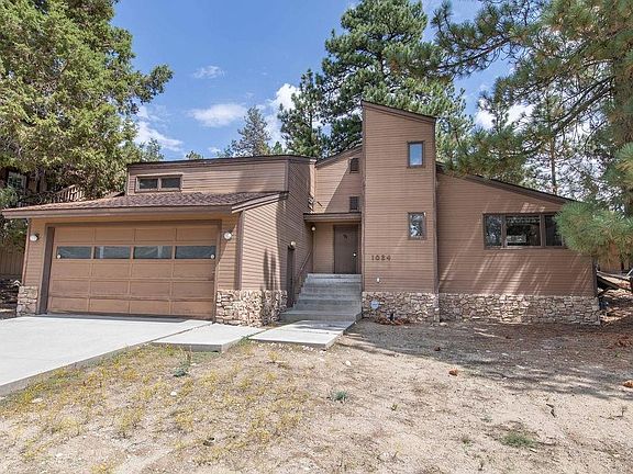 2nd image of 1024 Eagle Mountain Dr
