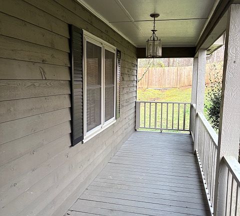 3rd image of 1377 Jessica Ln
