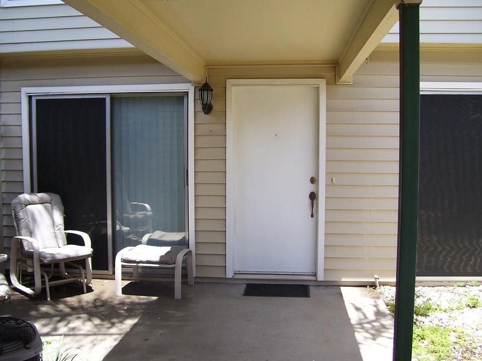 1st image of 1807 Townhall Ln #1807