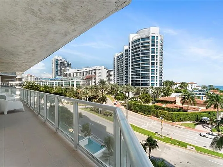 5900 Collins Avenue Cu #604 — Photo 2