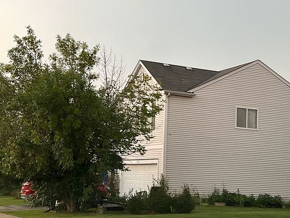 2nd image of 934 Chesapeake Trl