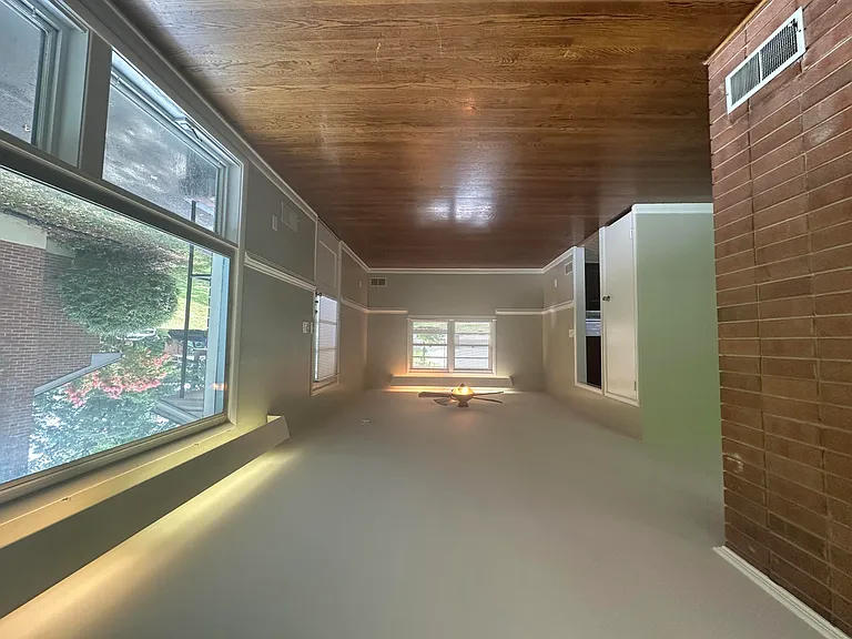 2532 Roundtop Rd NW — Photo 9