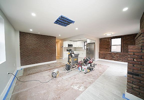 3rd image of 103-17 91st St #1