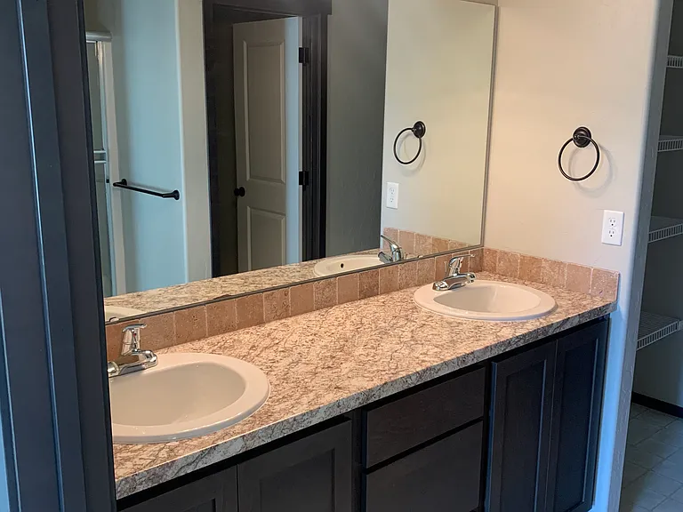 Columbia Villa & Cove — Photo 81