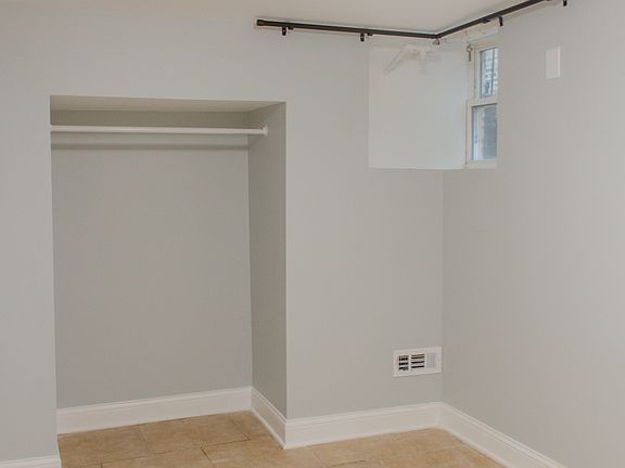 5th image of 1719 W Greenleaf Ave