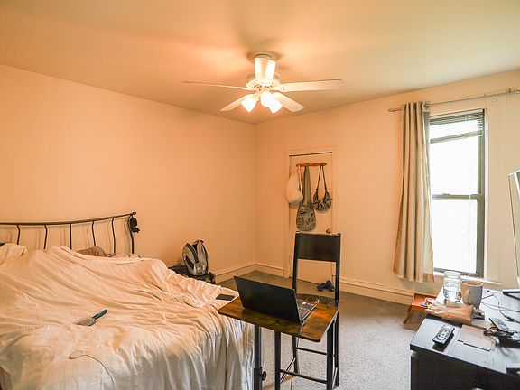5th image of 1454 W Erie St APT 2E