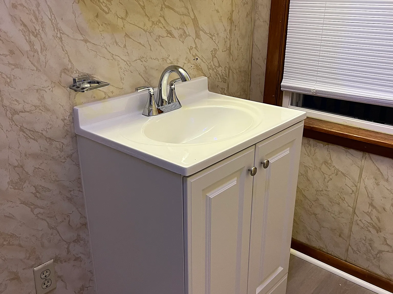 2 bed, 887 sqft, $1,400 — Photo 4