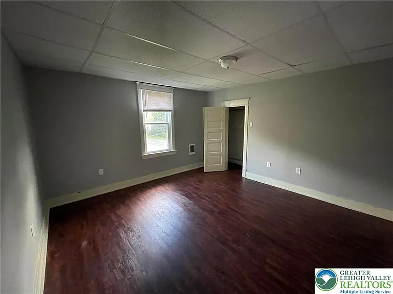 10 Valley St #3 — Photo 5