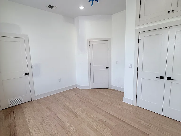 714 Grand St #2 — Photo 4