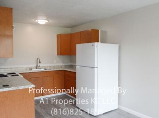 6607 W 76th St APT 14, Overland Park, KS 66204