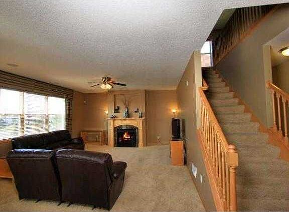 4th image of 739 Tiffany Ln