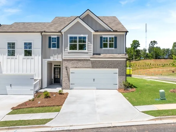 1825 Meadow Green Cir, Gainesville, GA 30501