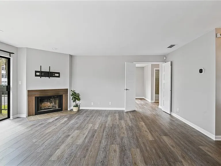 8 Finch Trl NE — Photo 4