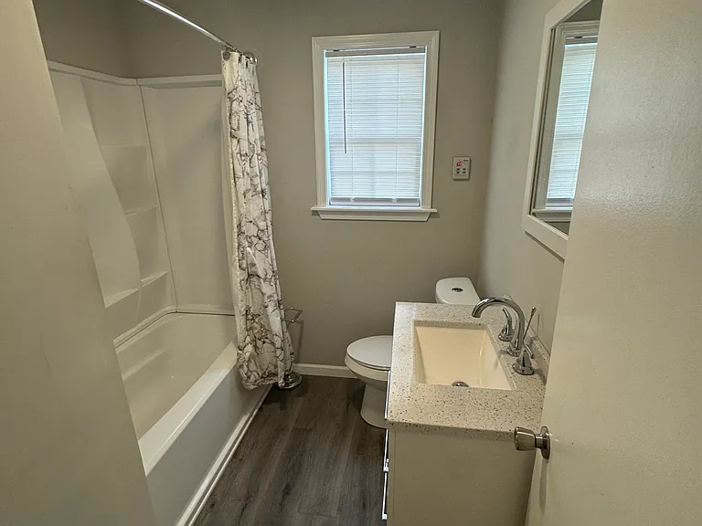 2820 Louise Dr — Photo 12