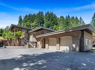 350 Sparton Rd, Saanich, BC V9E 2H5