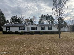 3200 Wintergreen Rd, Cove City, NC 28523